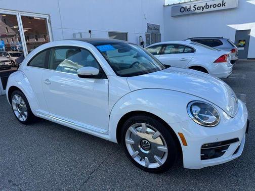 2019 Volkswagen Beetle 2.0T SE