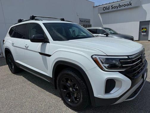 2025 Volkswagen Atlas 2.0T Peak Edition