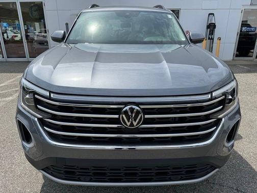 2025 Volkswagen Atlas 2.0T SE w/Technology 4MOTION