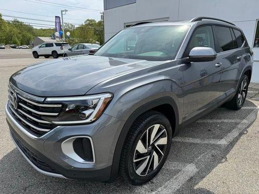 2025 Volkswagen Atlas 2.0T SE w/Technology 4MOTION