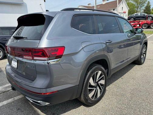 2025 Volkswagen Atlas 2.0T SE w/Technology 4MOTION