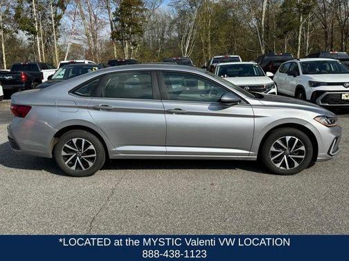 Pure White 2025 Volkswagen Jetta 1.5T S