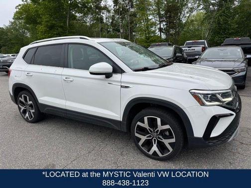 White 2022 Volkswagen Taos 1.5T SEL