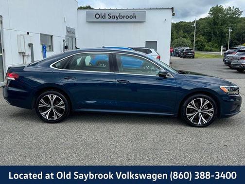 2022 Volkswagen Passat 2.0T SE