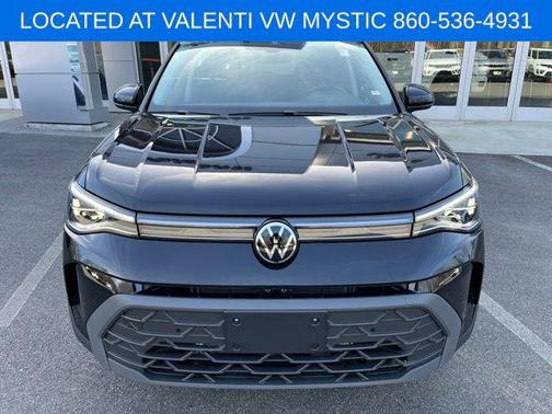 2025 Volkswagen Taos 1.5T SE Black