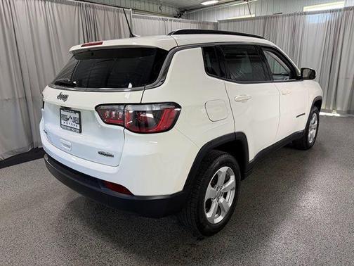 White Clearcoat 2019 Jeep Compass Latitude