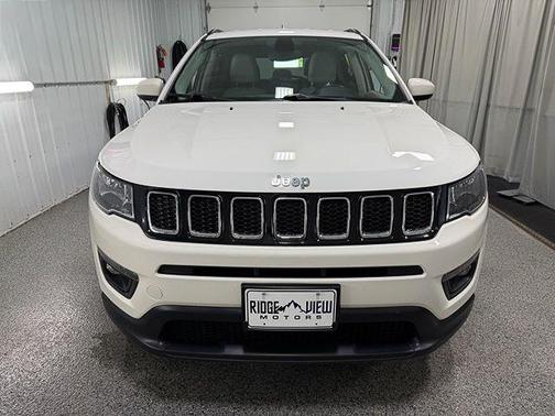 White Clearcoat 2019 Jeep Compass Latitude