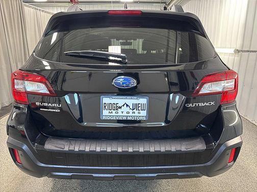 Crystal Black Silica 2019 Subaru Outback 2.5i Limited