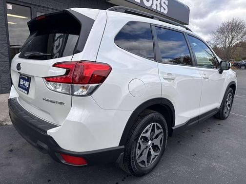 2020 Subaru Forester Premium