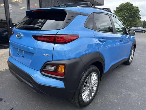 2021 Hyundai KONA SEL