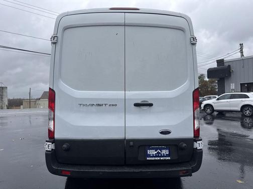 2016 Ford Transit-250 Base