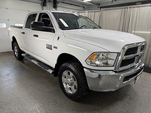 2017 RAM 2500 Tradesman Crew Cab 4x4 6'4' Box