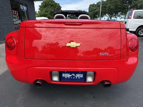 2005 Chevrolet SSR LS