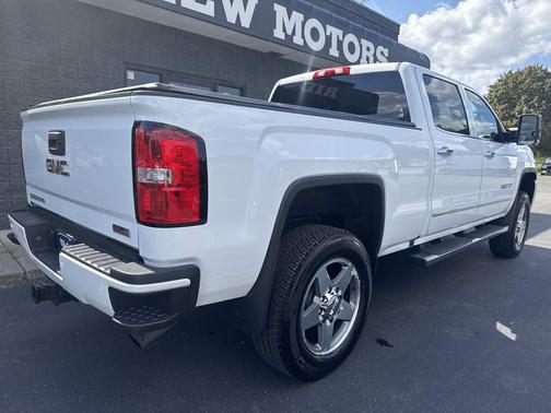 2017 GMC Sierra 2500 SLT