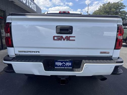 2017 GMC Sierra 2500 SLT