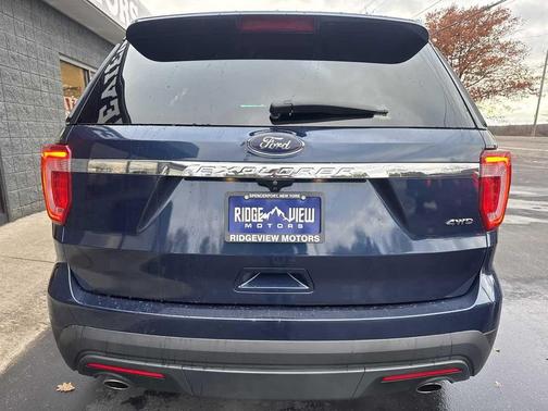 2017 Ford Explorer Base