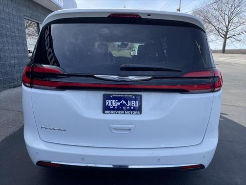2021 Chrysler Pacifica Touring L