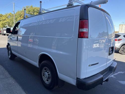2017 Chevrolet Express 3500 Work Van