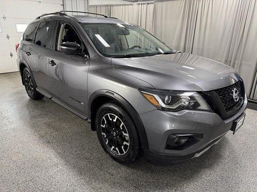 2019 Nissan Pathfinder SV