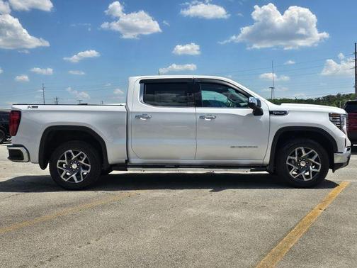 White Frost Tri-Coat 2024 GMC Sierra 1500 SLT