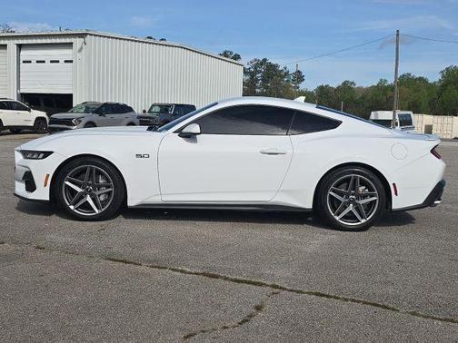 Oxford White 2024 Ford Mustang GT Premium