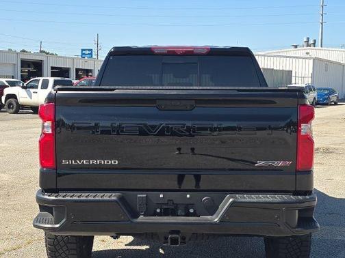 Black 2025 Chevrolet Silverado 1500 ZR2