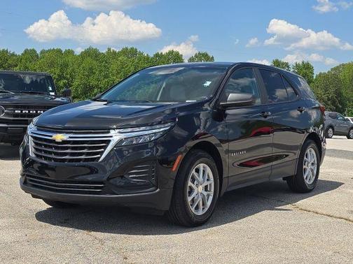 Mosaic Black Metallic 2023 Chevrolet Equinox LS