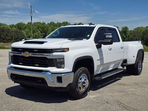 Summit White 2024 Chevrolet Silverado 3500 LT