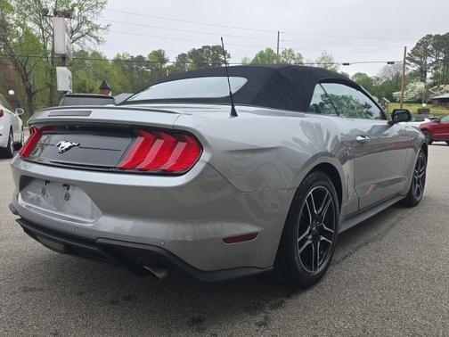 2022 Ford Mustang ECOBOOST PREMIUM