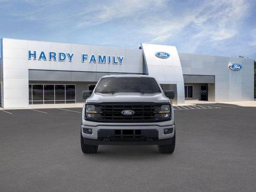 Avalanche 2026 Ford F-150 XLT