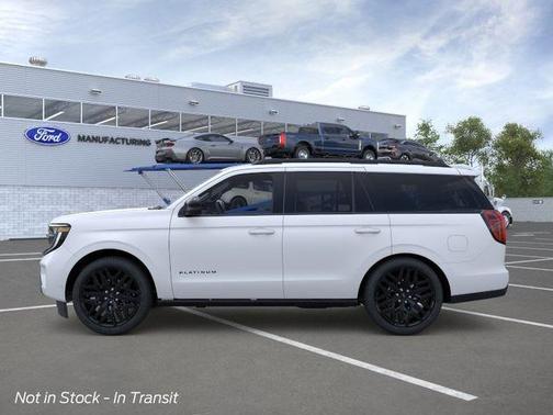 Star White 2026 Ford Expedition Platinum