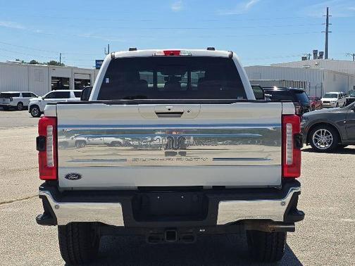 White Metallic 2024 Ford F-250 King Ranch