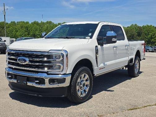 White Metallic 2024 Ford F-250 King Ranch