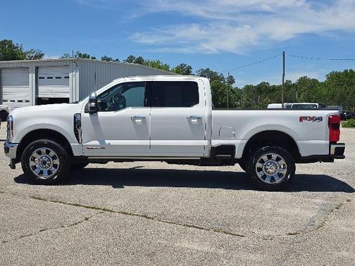 White Metallic 2024 Ford F-250 King Ranch