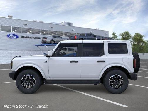 Oxford White 2026 Ford Bronco Outer Banks
