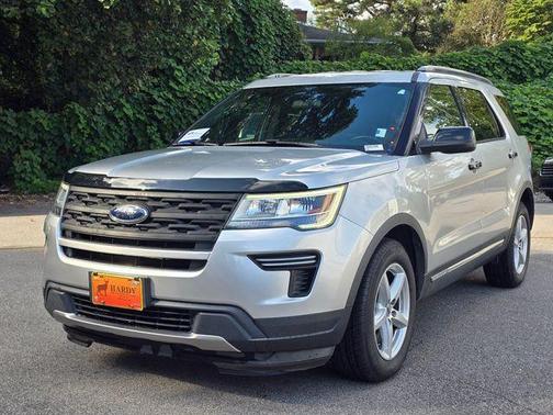 Ingot Silver 2018 Ford Explorer XLT
