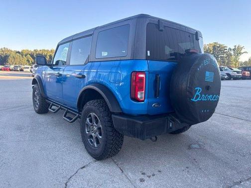 Blue Metallic 2024 Ford Bronco Big Bend