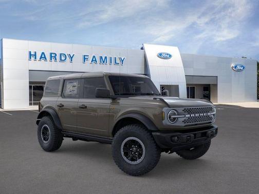 Gray 2026 Ford Bronco Badlands