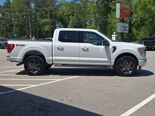 Oxford White 2023 Ford F-150 XLT