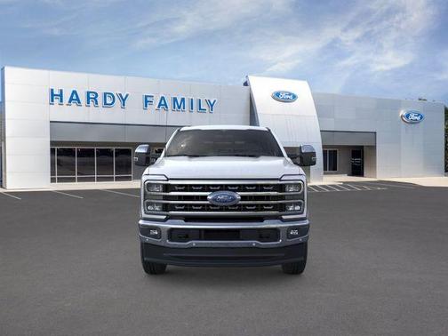 Star White 2026 Ford F-350 Lariat Super Duty