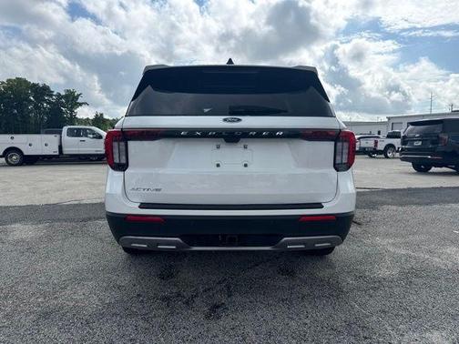 White Metallic 2025 Ford Explorer Active