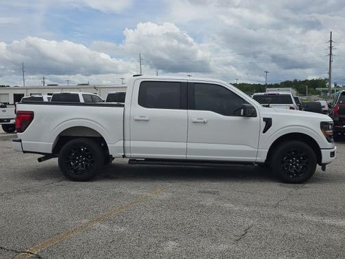 OXFORD WHITE 2024 Ford F-150 XLT