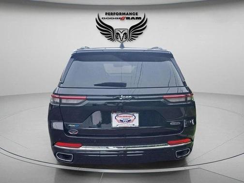 2022 Jeep Grand Cherokee 4xe Overland