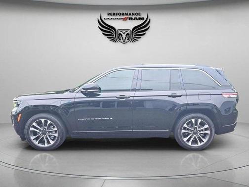 2022 Jeep Grand Cherokee 4xe Overland