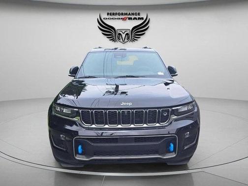 2022 Jeep Grand Cherokee 4xe Overland