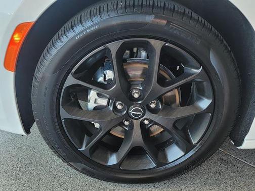 Bright White Clearcoat 2025 Chrysler Pacifica Limited