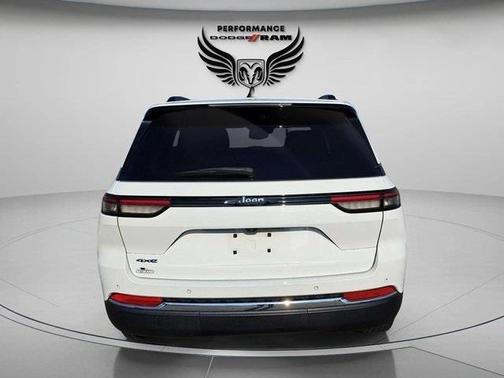 2023 Jeep Grand Cherokee Laredo