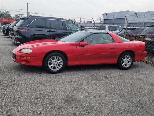 2001 Chevrolet Camaro Base