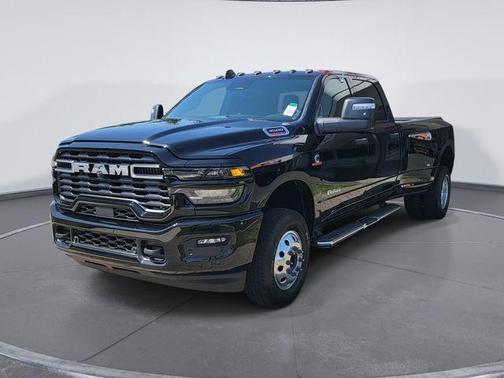 Diamond Black 2026 RAM 3500 Big Horn