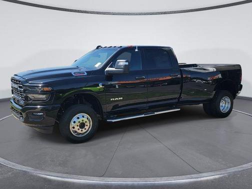 Diamond Black 2026 RAM 3500 Big Horn